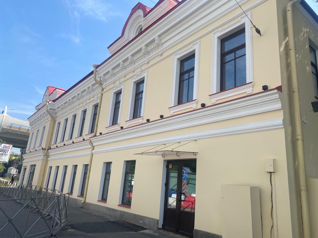 фасад дома, здание по адресу г Санкт-Петербург, пр-кт Стачек, д 48