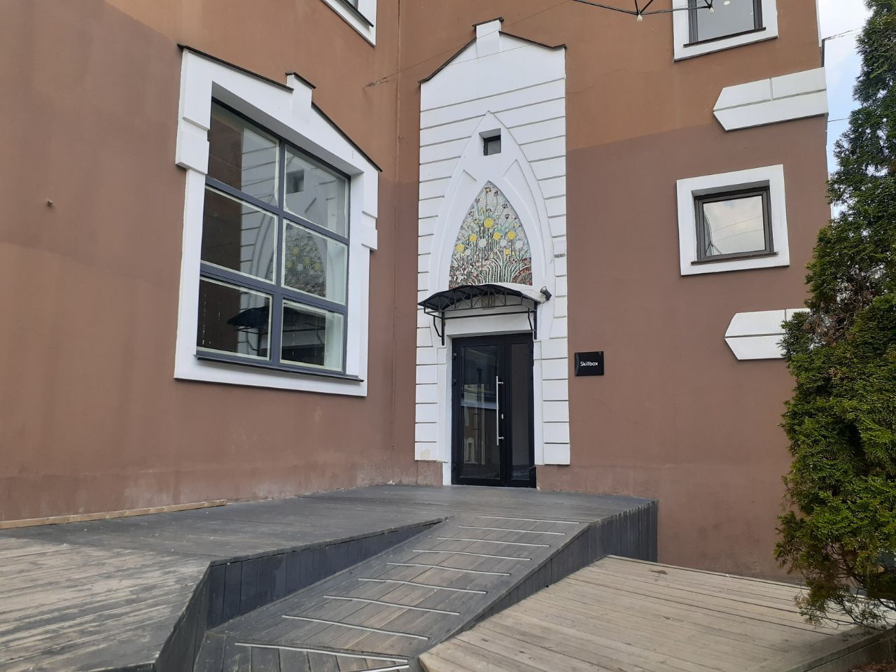 фасад дома, здание по адресу г Москва, Спартаковская пл, д 16/15 стр 6