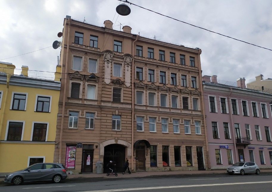 фасад дома, здание по адресу г Санкт-Петербург, пр-кт Римского-Корсакова, д 93