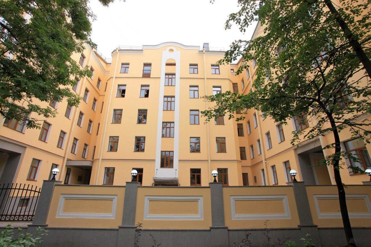 фасад дома, здание по адресу г Санкт-Петербург, Невский пр-кт, д 104