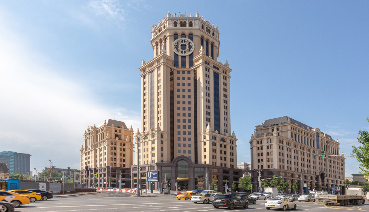 фасад дома, здание по адресу г Москва, Павелецкая пл, д 2 стр 2