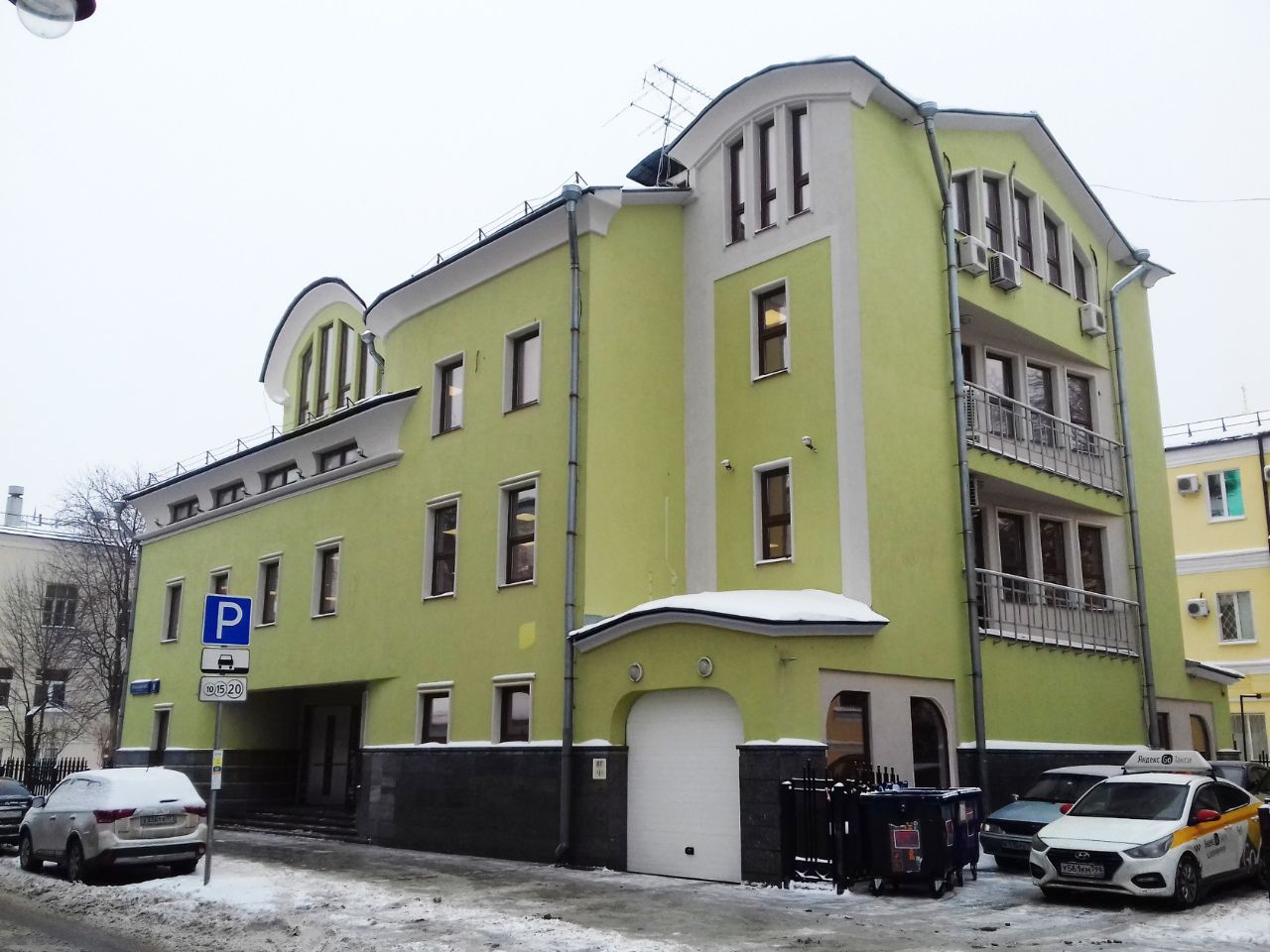 фасад дома, здание по адресу г Москва, 3-й Кадашевский пер, д 8