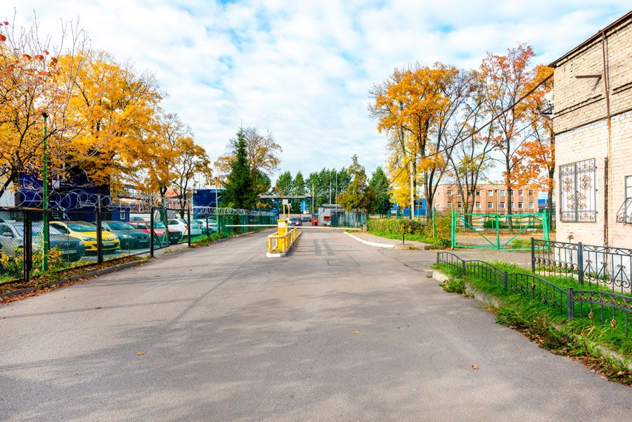 фасад дома, здание по адресу г Санкт-Петербург, ул Салова, д 56 