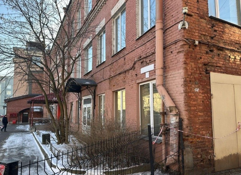 фасад дома, здание по адресу г Санкт-Петербург, ул Заставская, д 33 литера Д