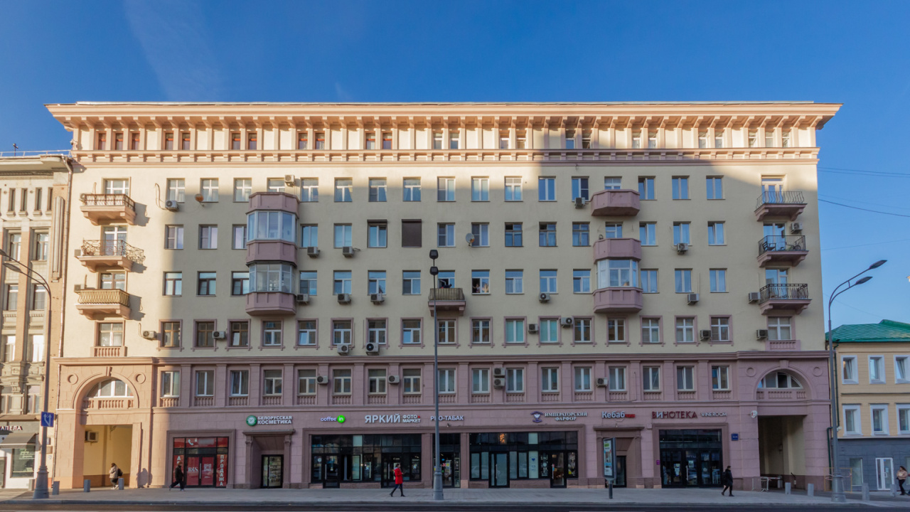 фасад дома, здание по адресу г Москва, ул Красная Пресня, д 32-34