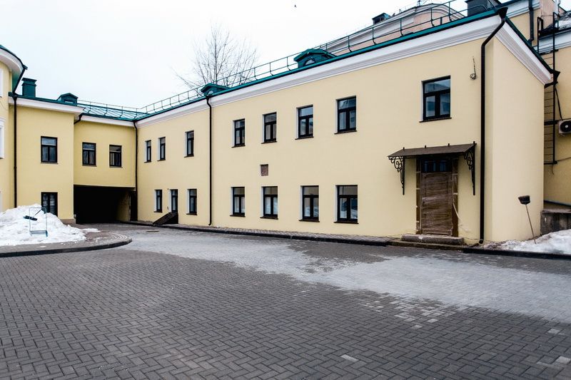 фасад дома, здание по адресу г Москва, Андроньевская пл, д 4 стр 1