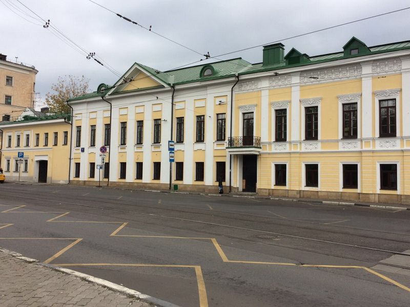 фасад дома, здание по адресу г Москва, Андроньевская пл, д 4 стр 1