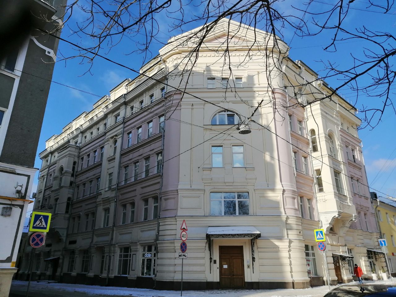 фасад дома, здание по адресу г Москва, Милютинский пер, д 13 стр 1