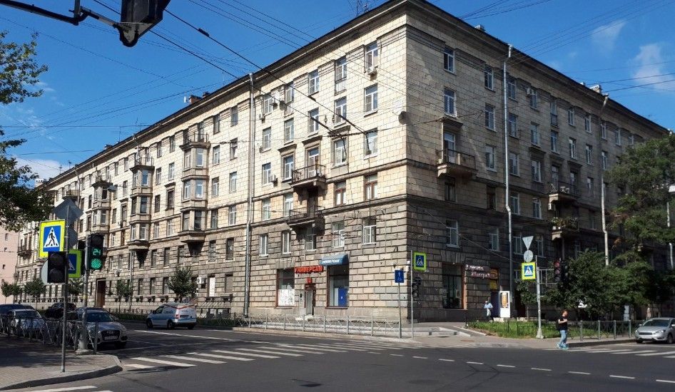 фасад дома, здание по адресу г Санкт-Петербург, ул Ординарная, д 20