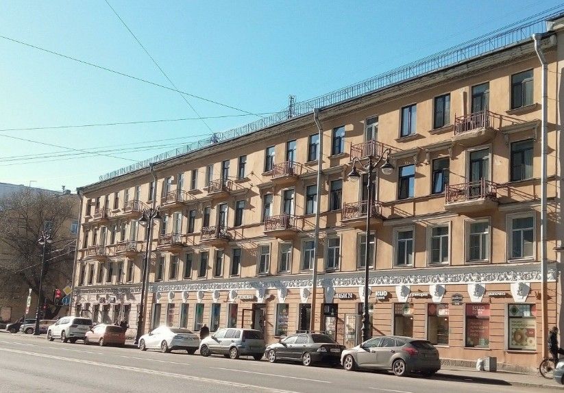 фасад дома, здание по адресу г Санкт-Петербург, ул Декабристов, д 43-45