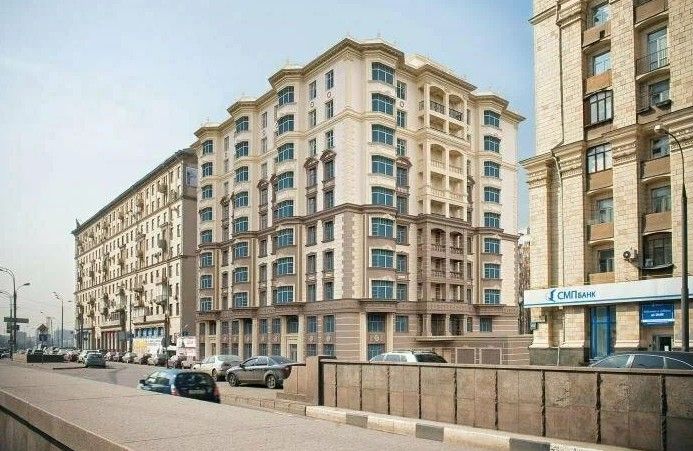 фасад дома, здание по адресу г Москва, пр-кт Мира, д 83