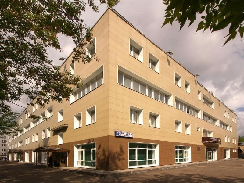 Компания из сферы технологического проектирования арендовала офис площадью 560м2 по адресу: Вятская, 35 стр 4. Москва