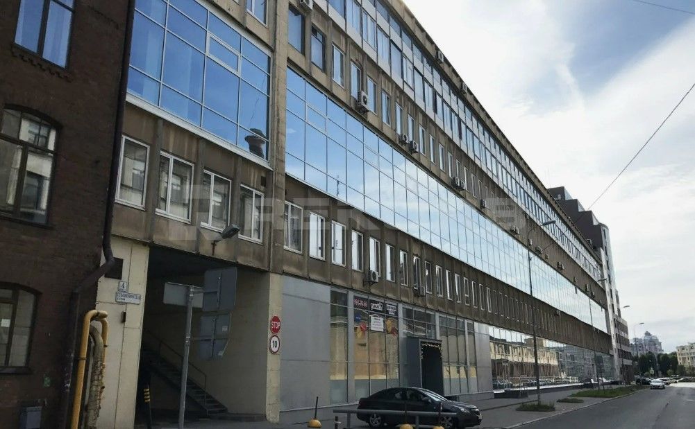 фасад дома, здание по адресу г Санкт-Петербург, ул Гельсингфорсская, д 4 к 1
