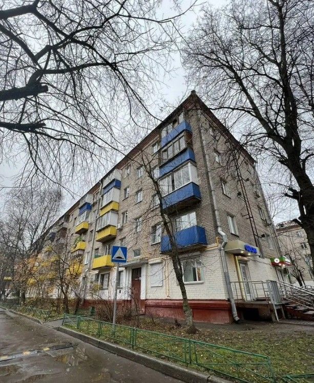 фасад дома, здание по адресу Московская обл, г Химки, ул Маяковского, д 25