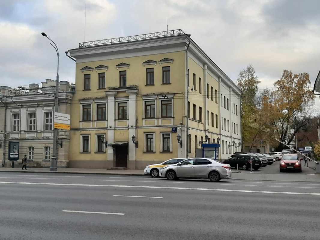 фасад дома, здание по адресу г Москва, пр-кт Мира, д 16 стр 2