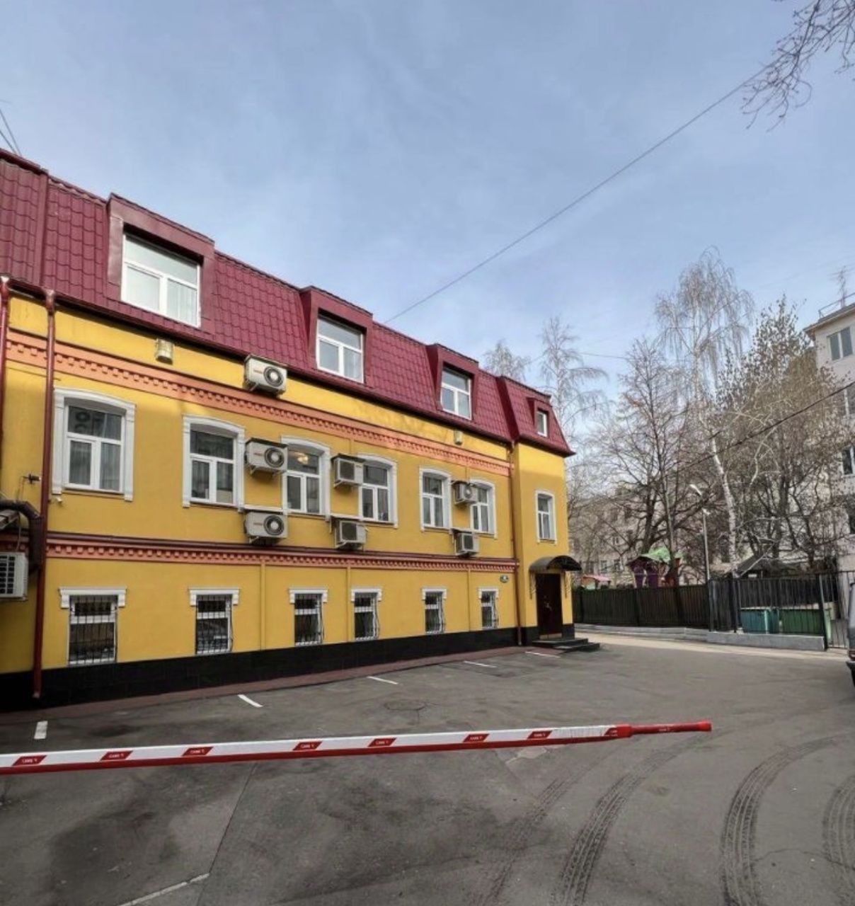 фасад дома, здание по адресу г Москва, ул Остоженка, д 30 стр 3