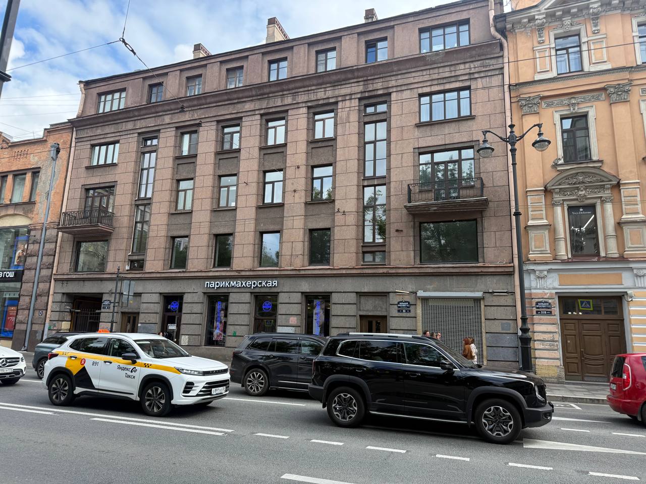 фасад дома, здание по адресу г Санкт-Петербург, пр-кт Большой П.С., д 53
