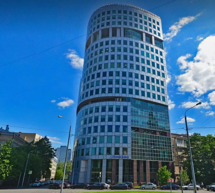 Арендован офис 450 м2 по адресу: ул Викторенко, д 5. Москва