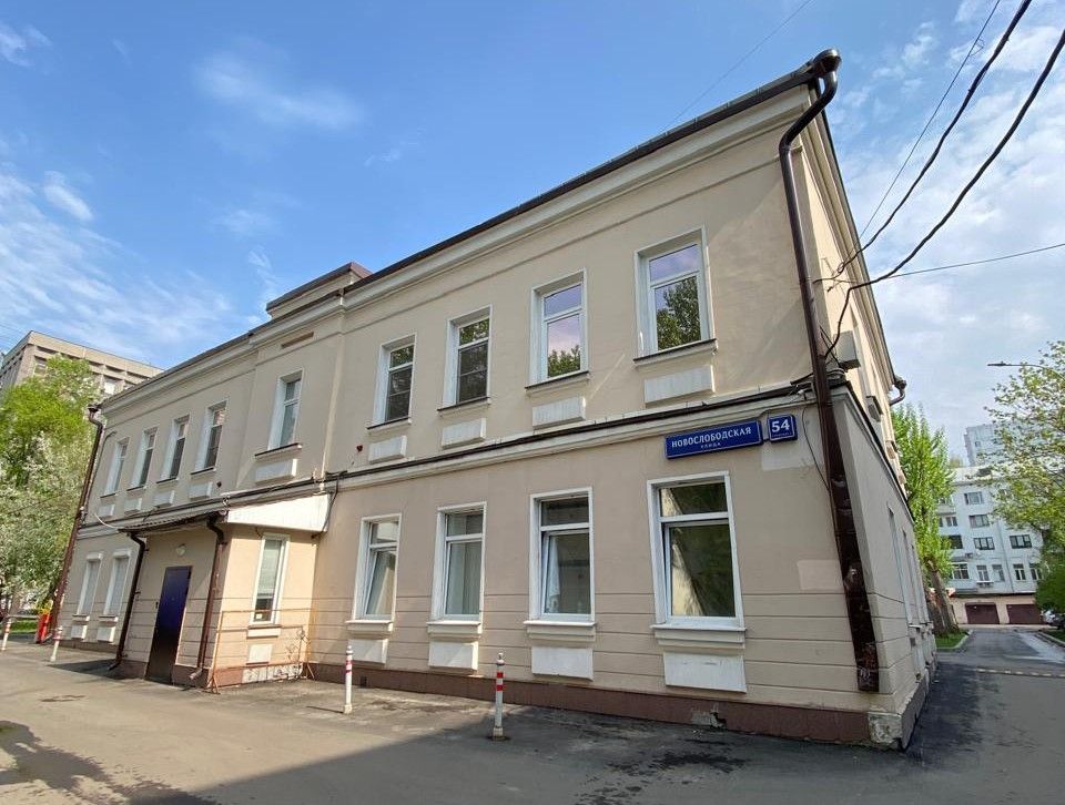 Инженерно-техническая компания арендовала офис 339 м2 по адресу: ул Новослободская, д 54 стр 3. Москва