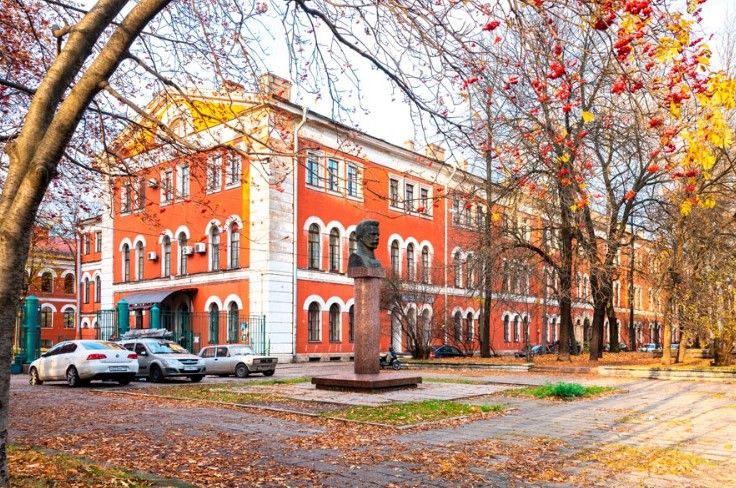 Промышленная компания арендовала офис 1 428 м2 по адресу: ул. Комсомола, д 1-3. Санкт-Петербург