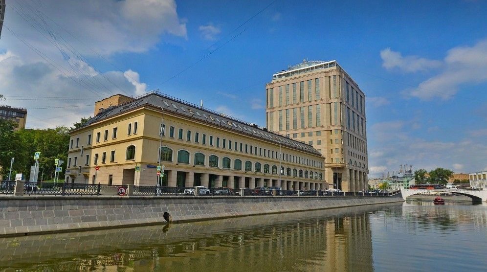 фасад дома, здание по адресу г Москва, Овчинниковская наб, д 20 стр 1 