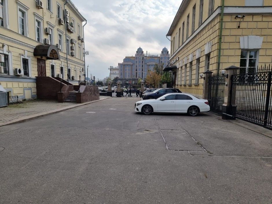 фасад дома, здание по адресу г Москва, ул Садовая-Кудринская, д 1 