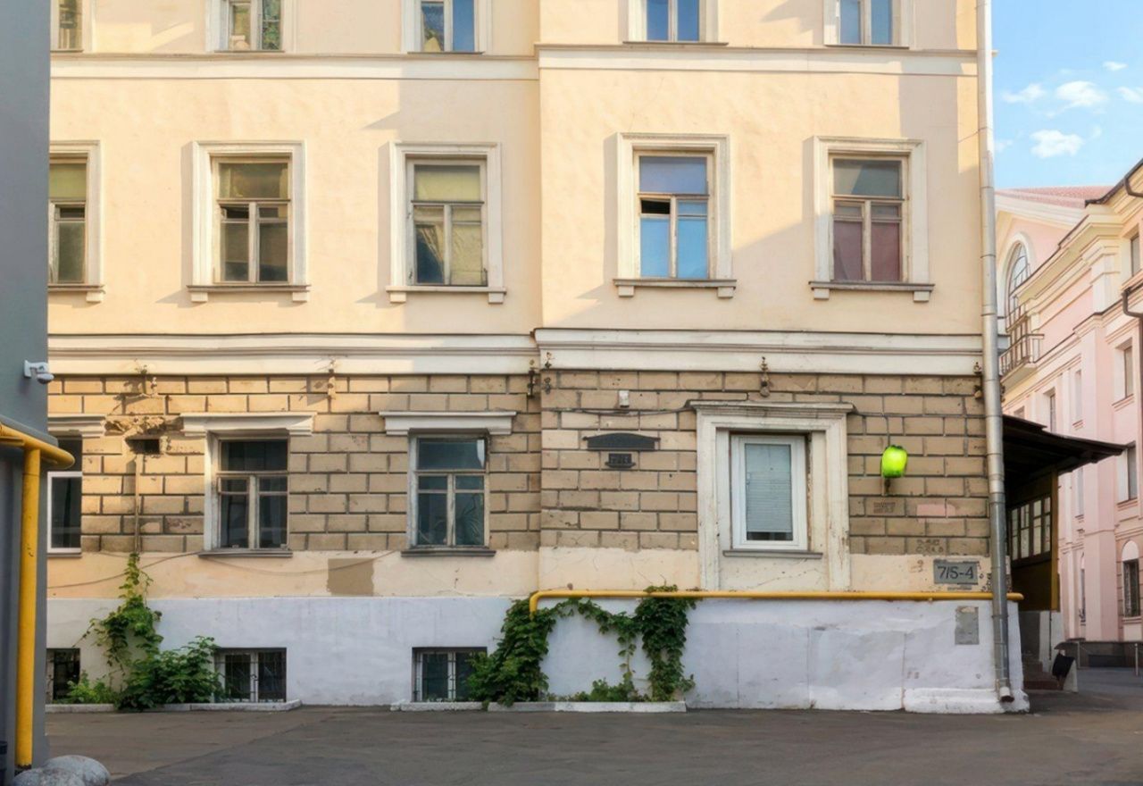 фасад дома, здание по адресу г Москва, ул Большая Дмитровка, д 7/5 стр 4