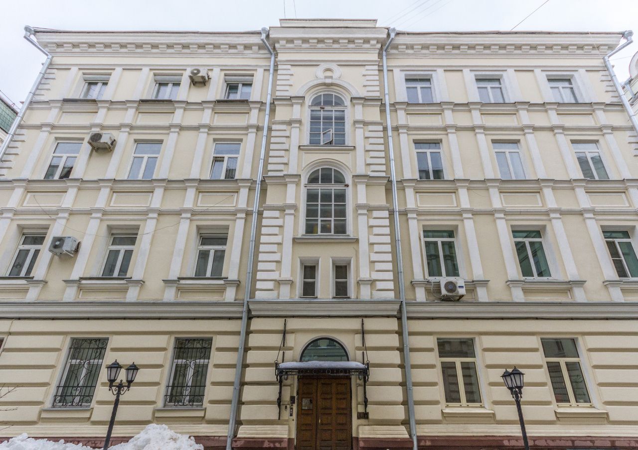фасад дома, здание по адресу г Москва, Петровский пер, д 5 стр 8