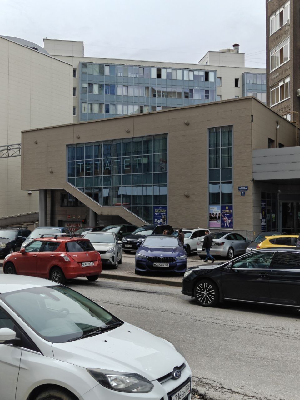 фасад дома, здание по адресу г Санкт-Петербург, пл Конституции, д 1 к 2 литера А
