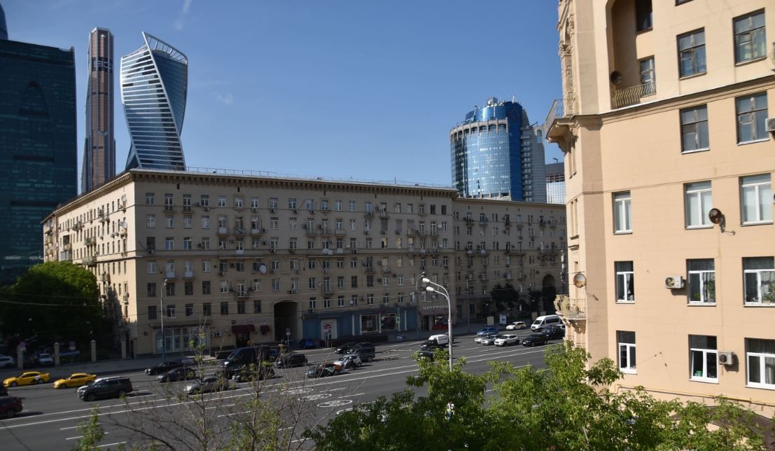 фасад дома, здание по адресу г Москва, Кутузовский пр-кт, д 24