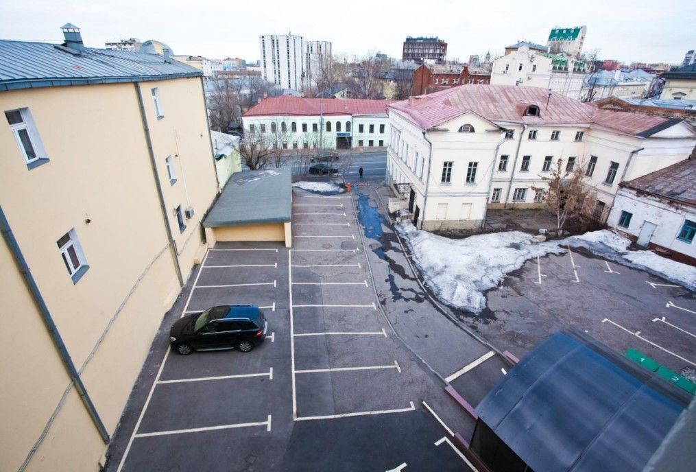 фасад дома, здание по адресу г Москва, ул Гончарная, д 15 стр 1