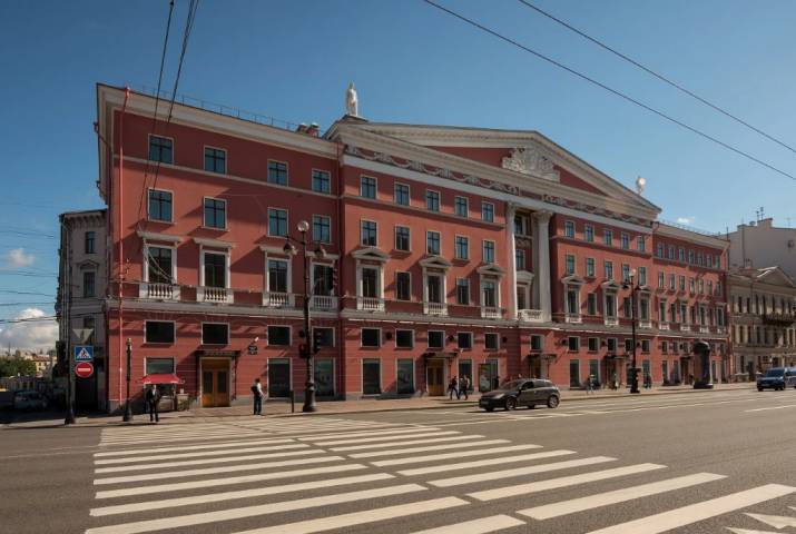 Транспортная компания арендовала VIP-офис 177 м2 в бизнес-центре «Невский 68», Санкт-Петербург