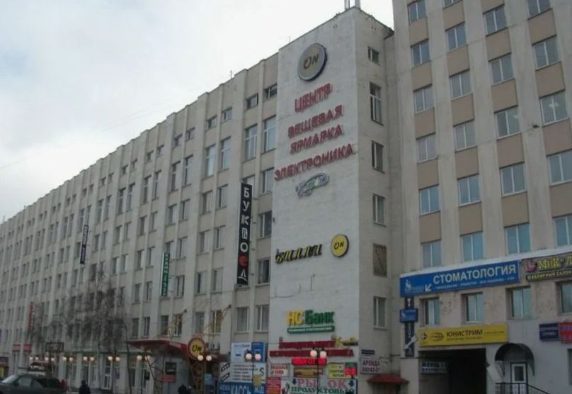 Инженерная компания арендовала офис 212 м2, по адресу: пр-кт Обуховской Обороны, д 120 литера Б. Санкт-Петербург