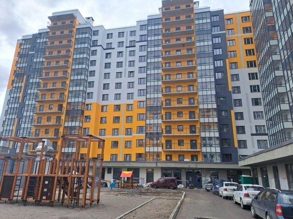 фасад дома, здание по адресу г Санкт-Петербург, поселок Шушары, ул Окуловская, д 18