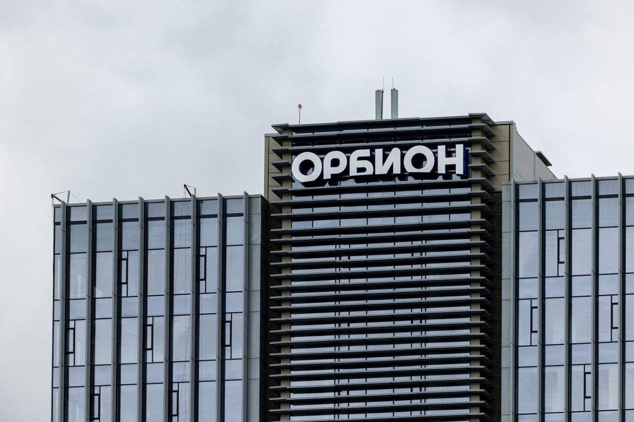 фасад дома, здание по адресу Московская обл, г Одинцово, пгт Новоивановское, ул Западная, стр 180 