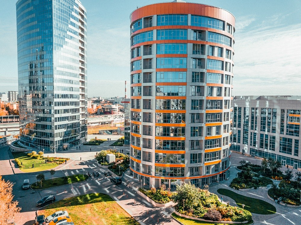 IT-компания арендовала офис 701 м2 по адресу: ул. Поклонная, д 3. Москва