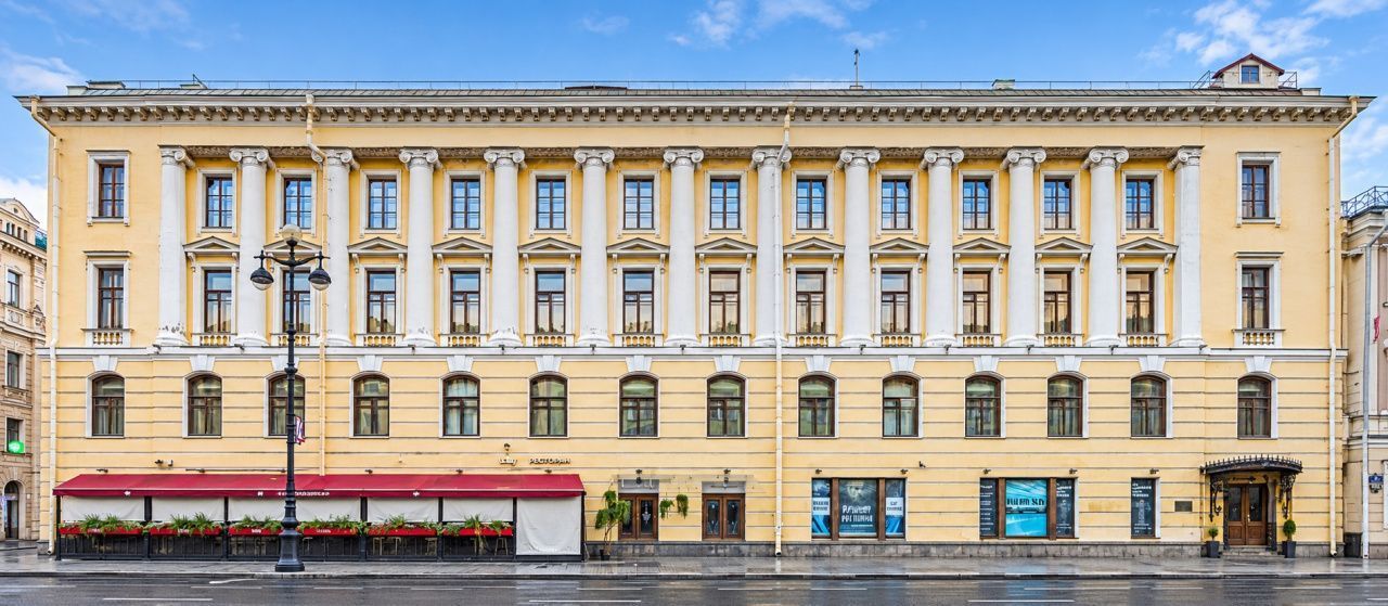 фасад дома, здание по адресу г Санкт-Петербург, ул Большая Морская, д 14