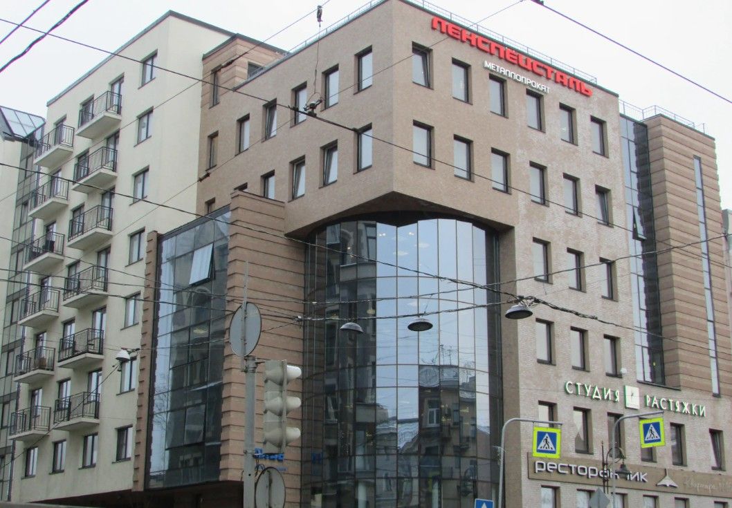 Строительная компания арендовала офис 192 м2 по адресу: Лиговский пр-кт, д. 123. Санкт-Петербург