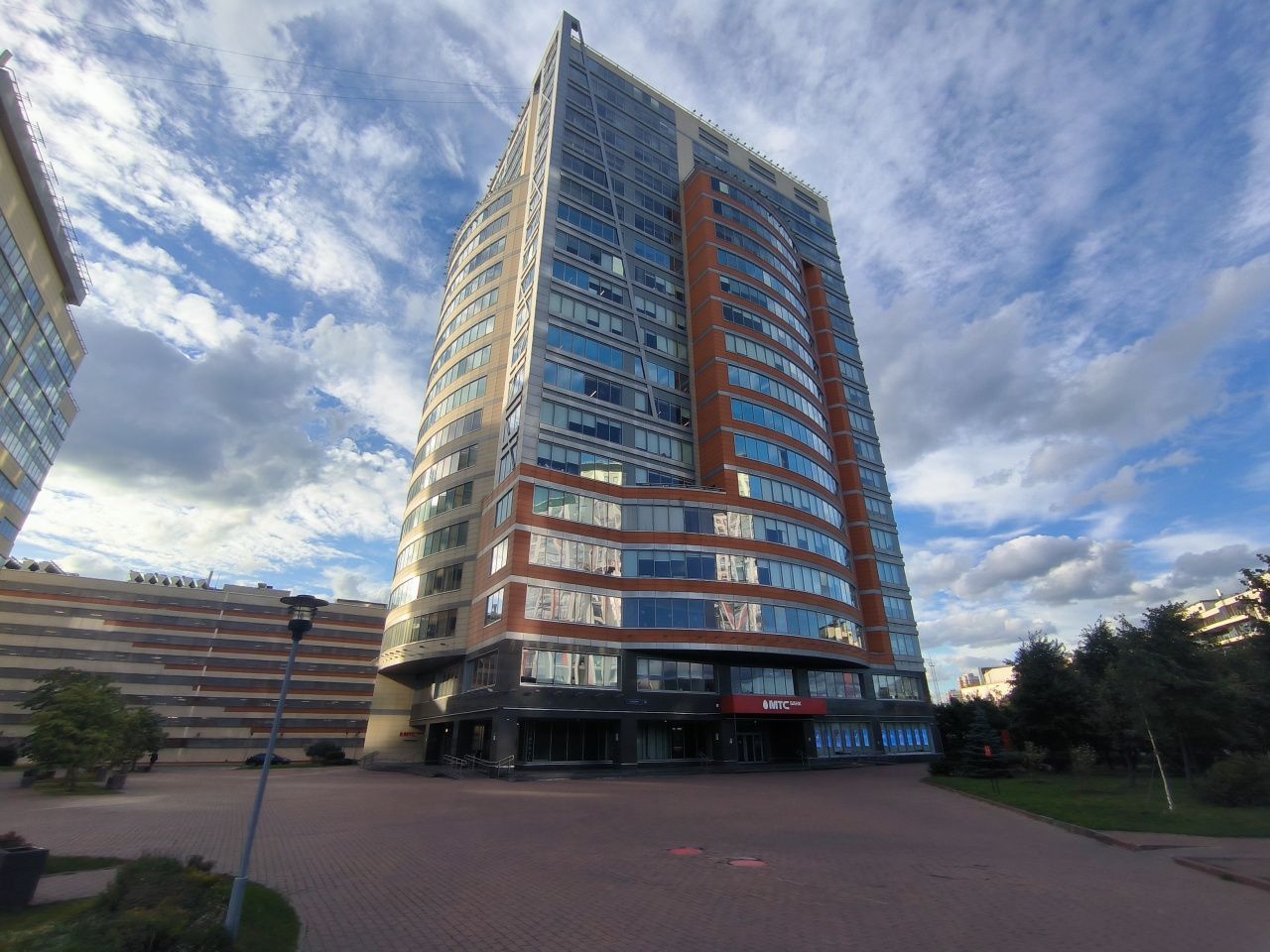 фасад дома, здание по адресу г Москва, пр-кт Андропова, д 18 к 1 