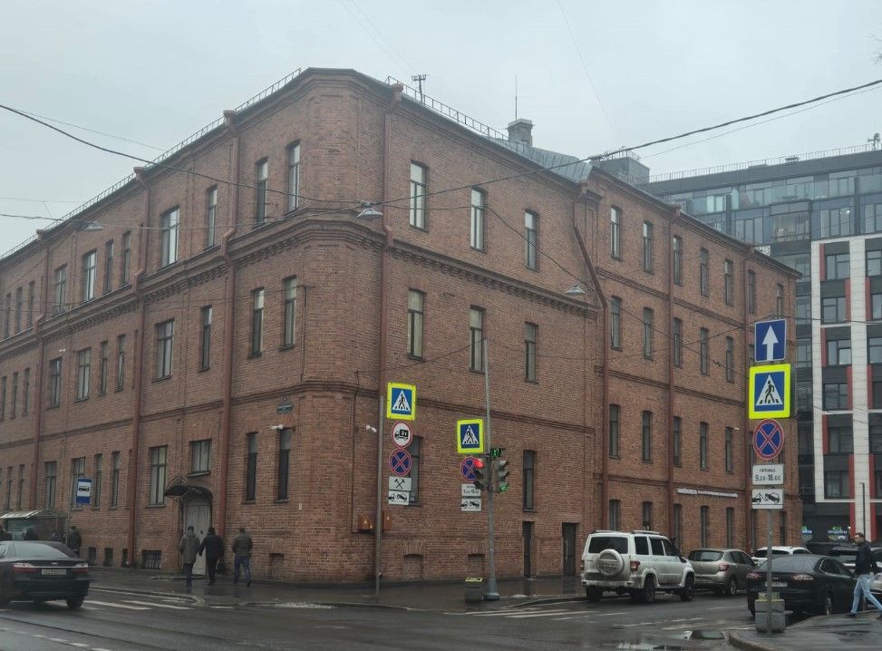 фасад дома, здание по адресу г Санкт-Петербург, Большой Сампсониевский пр-кт, д 66а